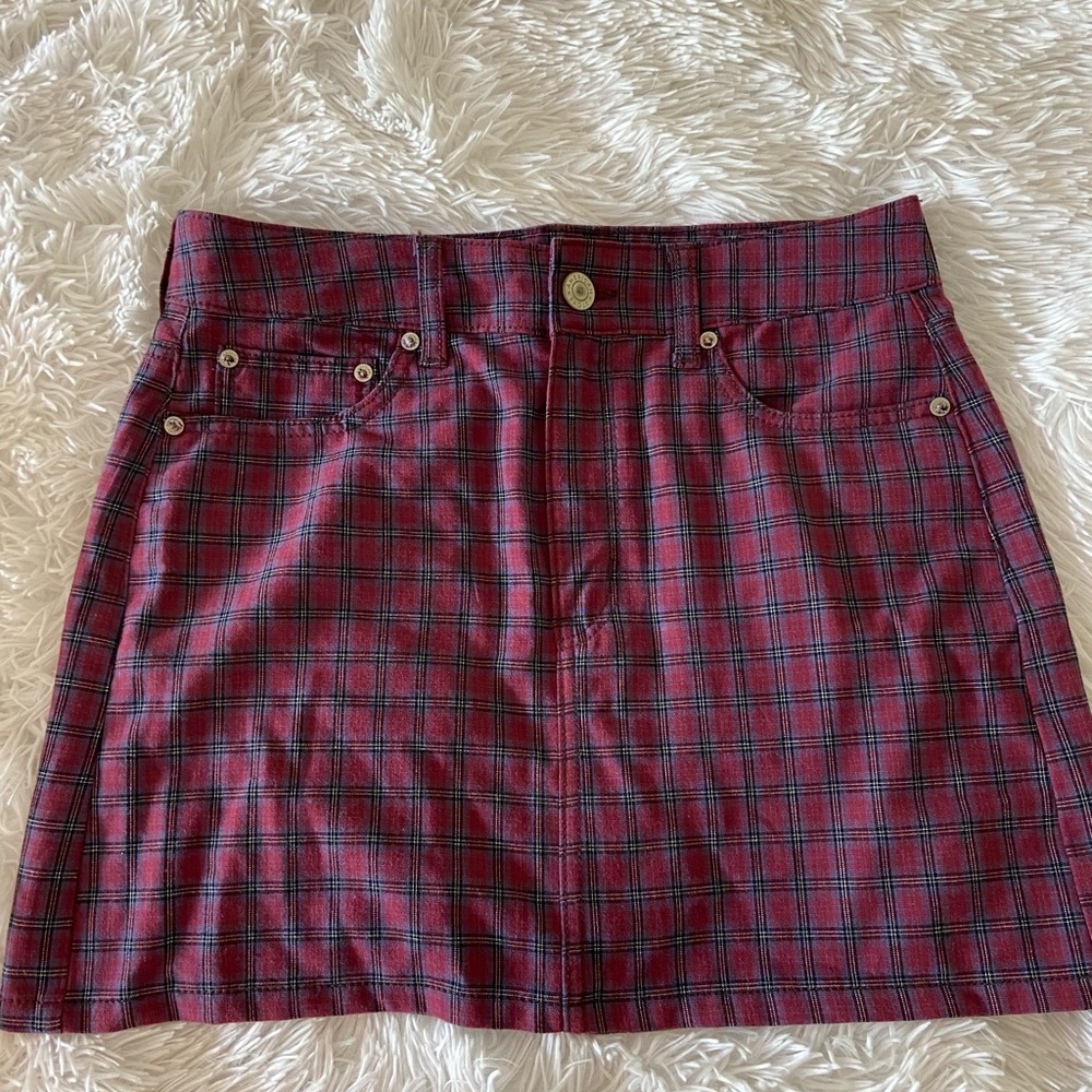 American Eagle Plaid Skirt, size 6 - fits 8